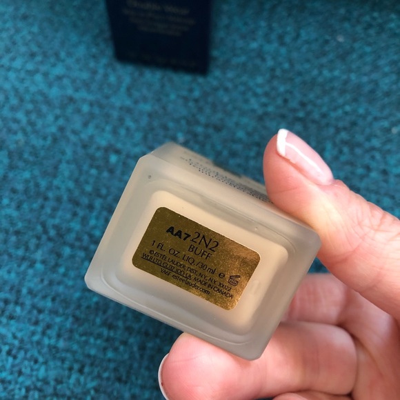 estee lauder 2n2 buff swatch